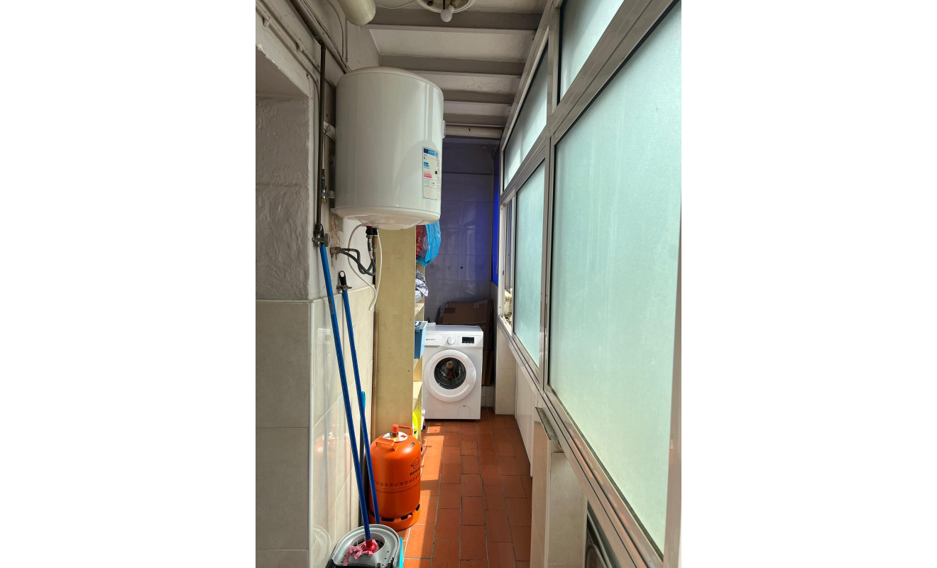 Reventa - Apartamento / piso - Barcelona - Ciutat Vella