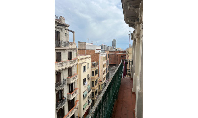Reventa - Apartamento / piso - Barcelona - Ciutat Vella