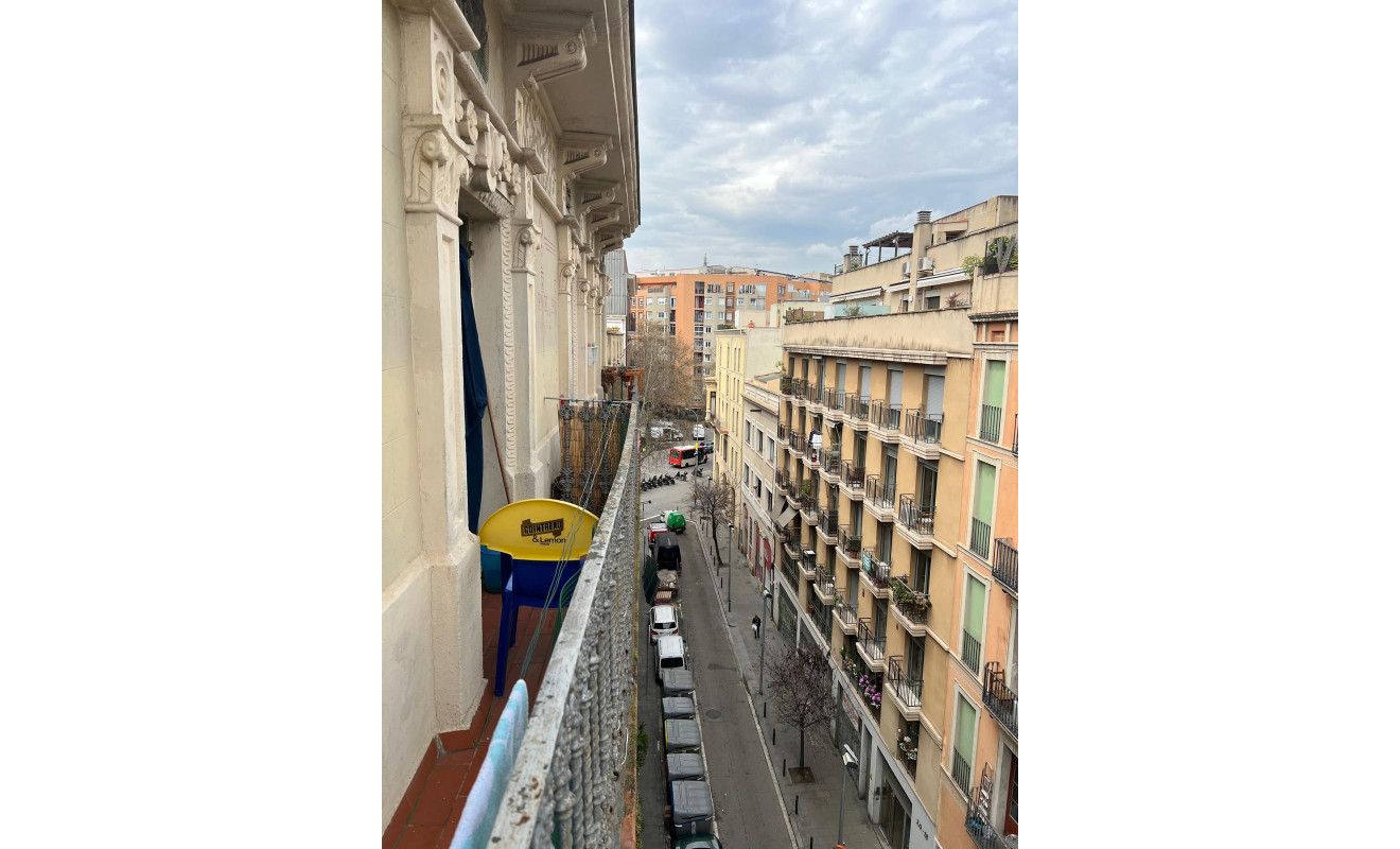 Reventa - Apartamento / piso - Barcelona - Ciutat Vella