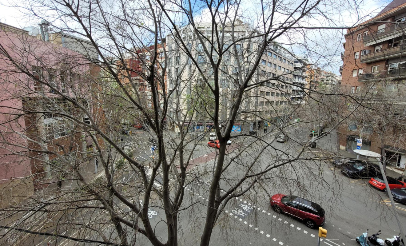 Reventa - Apartamento / piso - Barcelona - Eixample / Sagrada Família