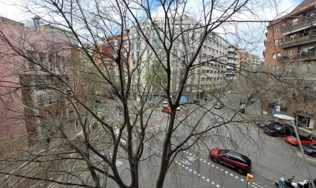 Reventa - Apartamento / piso - Barcelona - Eixample / Sagrada Família