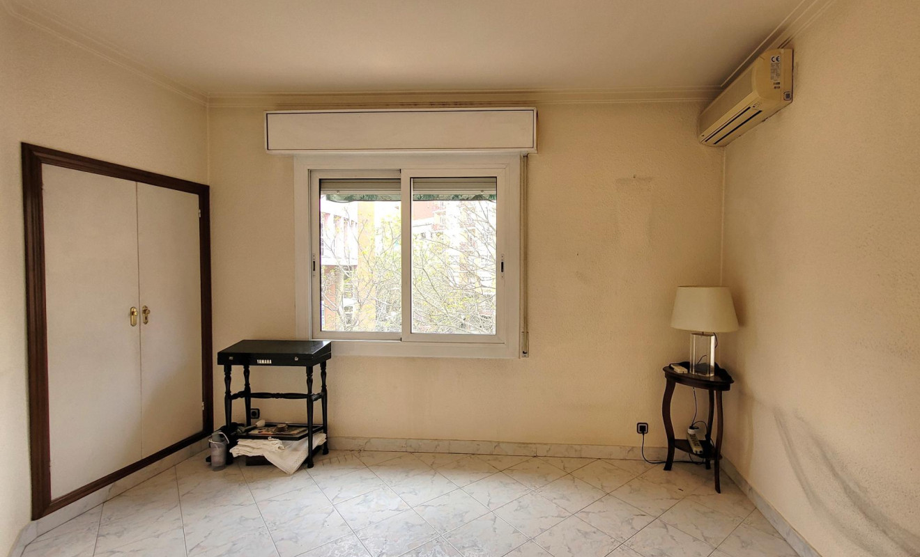 Reventa - Apartamento / piso - Barcelona - Eixample / Sagrada Família