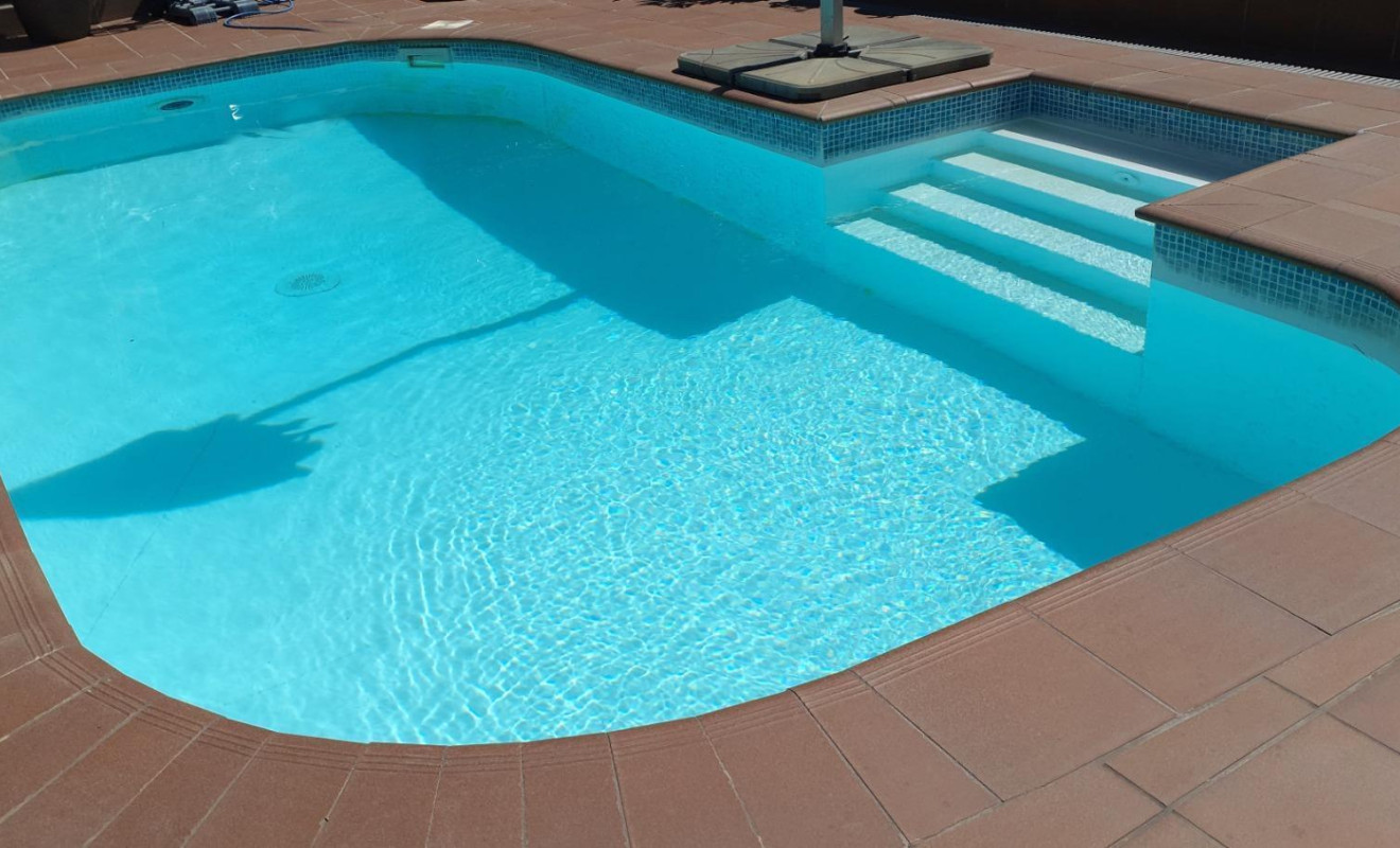 Herverkoop - Villa - Sant Vicenç dels Horts - Sant Roc