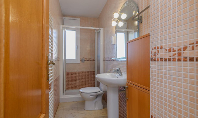Herverkoop - Villa - Sant Vicenç dels Horts - Sant Roc
