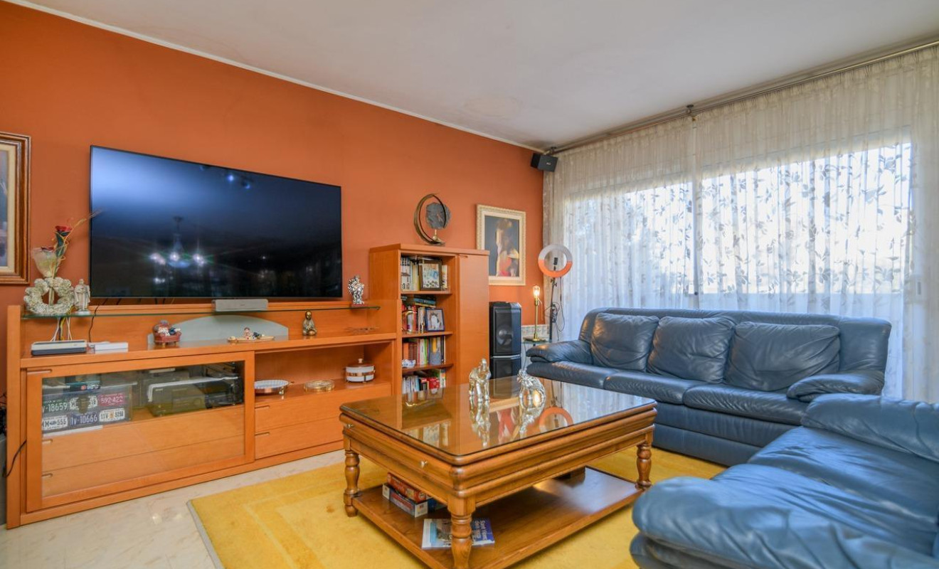 Herverkoop - Villa - Sant Vicenç dels Horts - Sant Roc