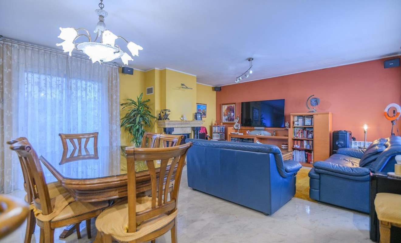 Herverkoop - Villa - Sant Vicenç dels Horts - Sant Roc
