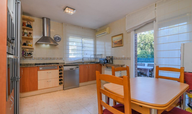 Herverkoop - Villa - Sant Vicenç dels Horts - Sant Roc