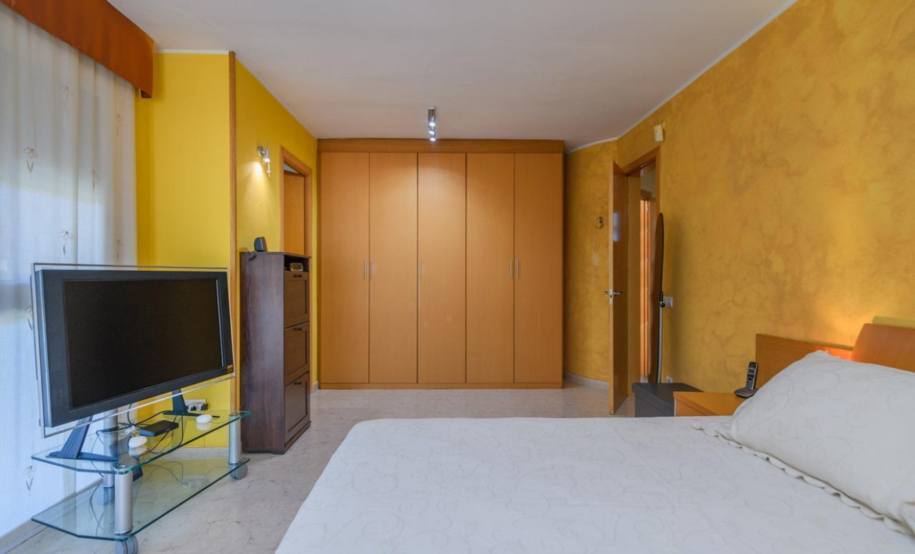 Herverkoop - Villa - Sant Vicenç dels Horts - Sant Roc
