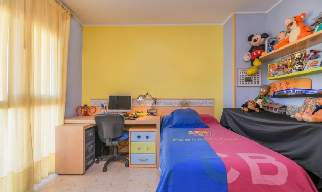 Herverkoop - Villa - Sant Vicenç dels Horts - Sant Roc