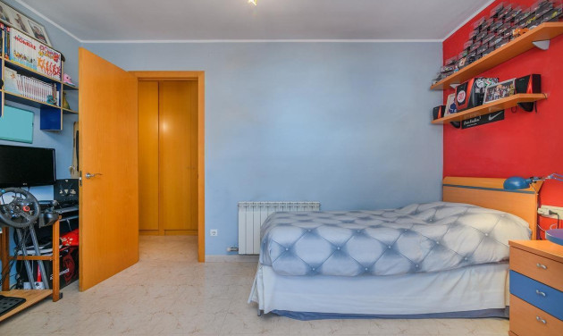Herverkoop - Villa - Sant Vicenç dels Horts - Sant Roc