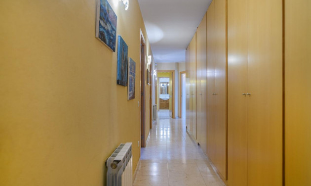 Herverkoop - Villa - Sant Vicenç dels Horts - Sant Roc