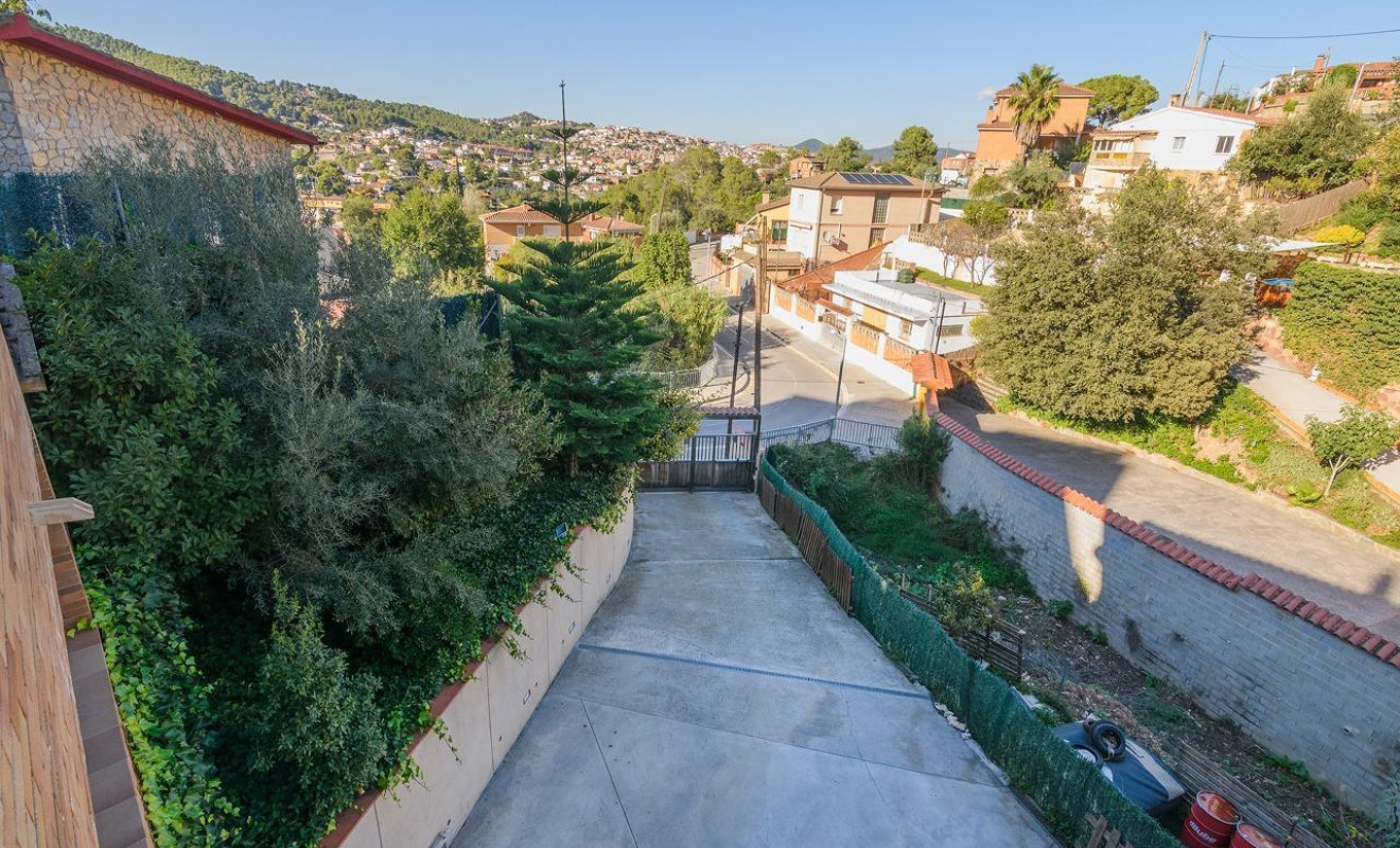 Herverkoop - Villa - Sant Vicenç dels Horts - Sant Roc