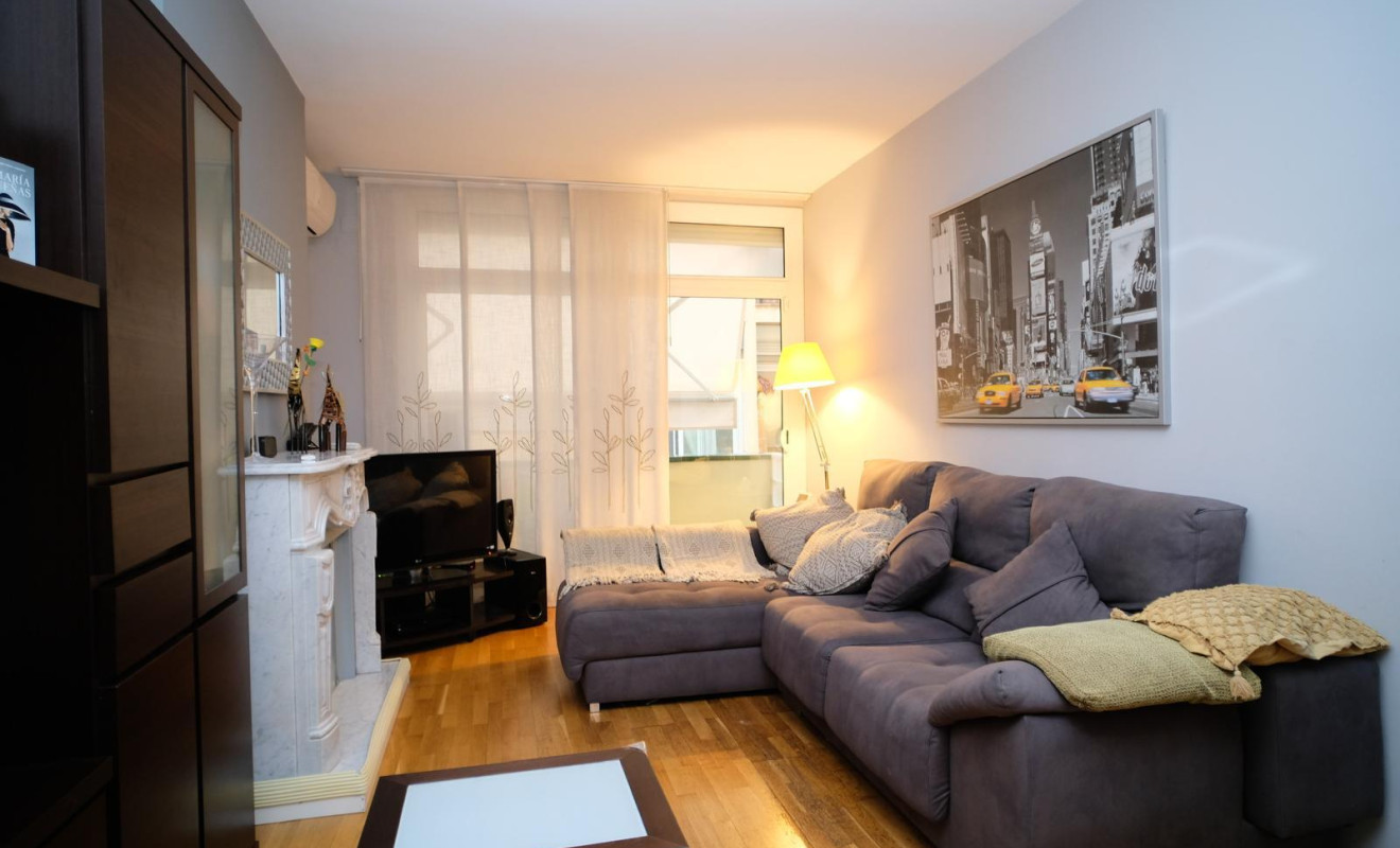 Reventa - Apartamento / piso - Barcelona - Gràcia / Vila de Gràcia