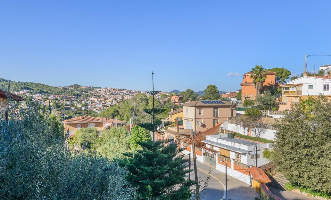 Herverkoop - Villa - Sant Vicenç dels Horts - Sant Roc