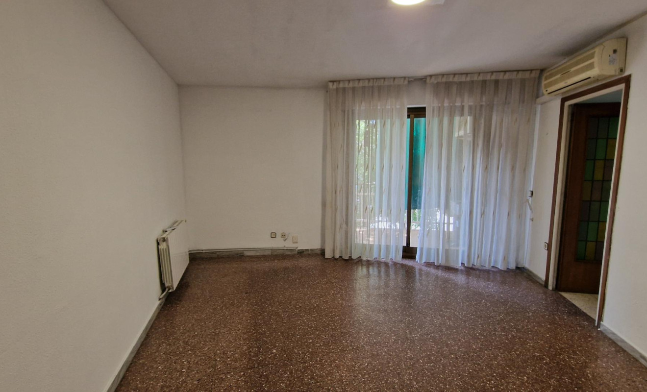 Reventa - Apartamento / piso - Hospitalet de Llobregat, l - Collblanc