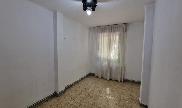 Reventa - Apartamento / piso - Hospitalet de Llobregat, l - Collblanc