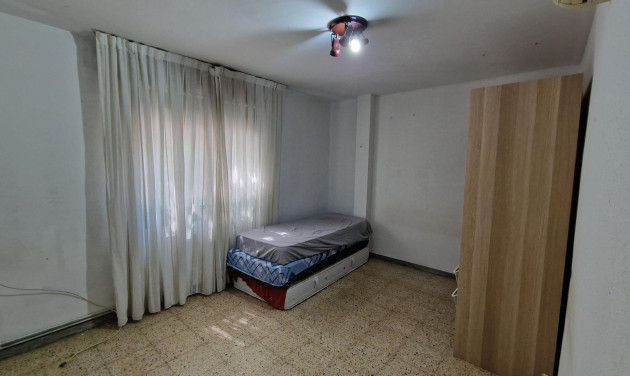 Reventa - Apartamento / piso - Hospitalet de Llobregat, l - Collblanc
