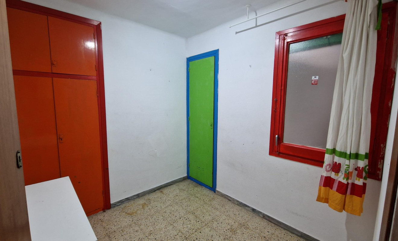 Reventa - Apartamento / piso - Hospitalet de Llobregat, l - Collblanc