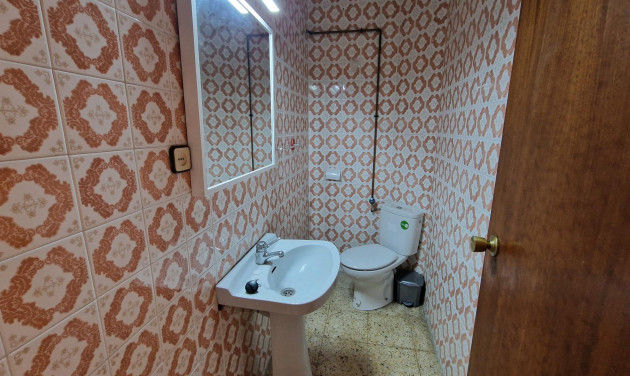 Reventa - Apartamento / piso - Hospitalet de Llobregat, l - Collblanc