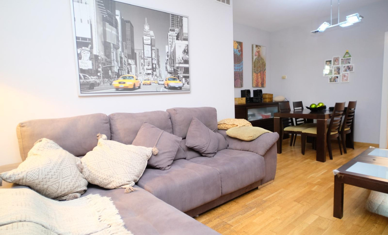 Reventa - Apartamento / piso - Barcelona - Gràcia / Vila de Gràcia