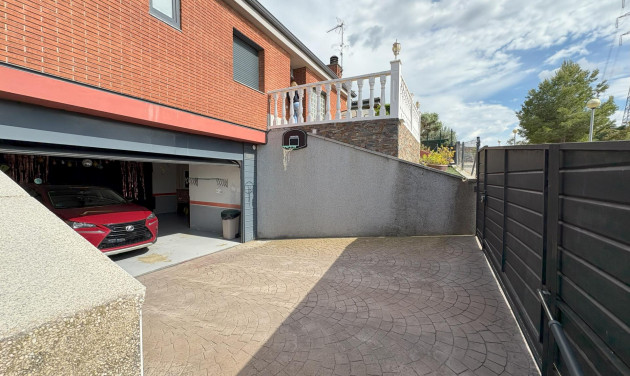 Resale - Villa - Masquefa