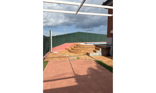Resale - Villa - Masquefa