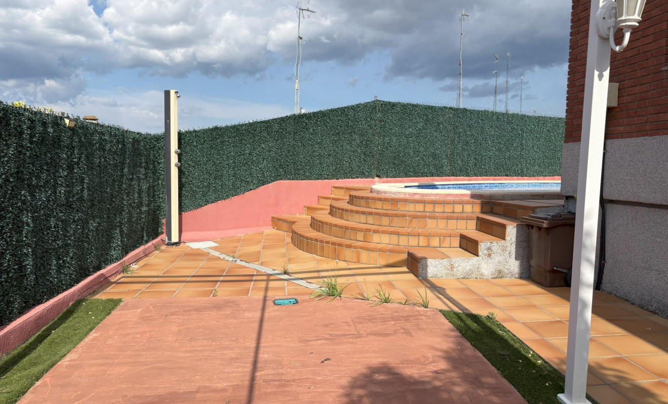 Resale - Villa - Masquefa