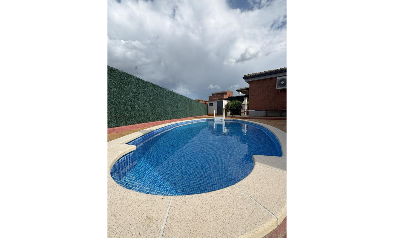 Resale - Villa - Masquefa