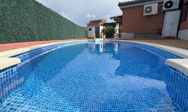 Resale - Villa - Masquefa