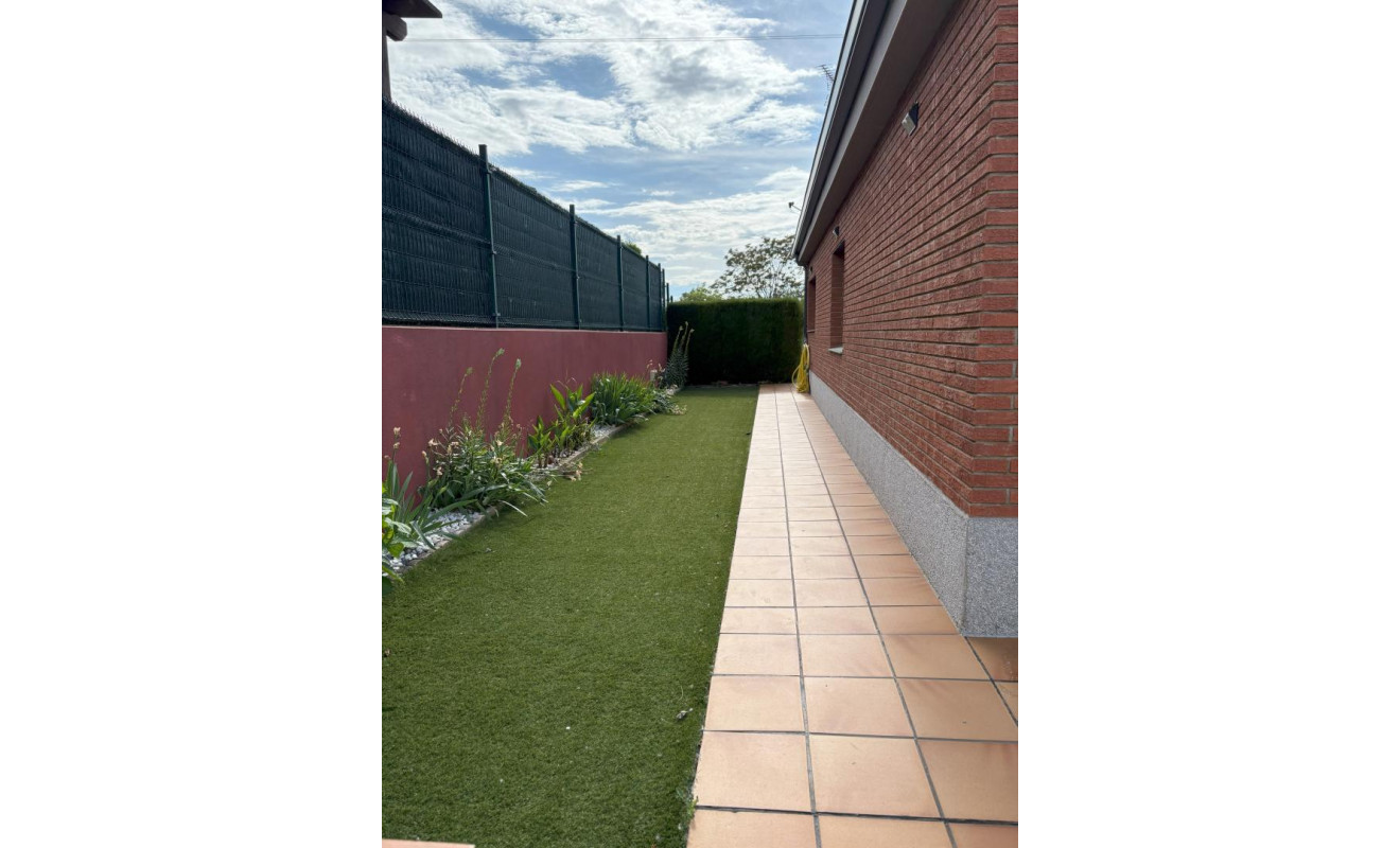Resale - Villa - Masquefa