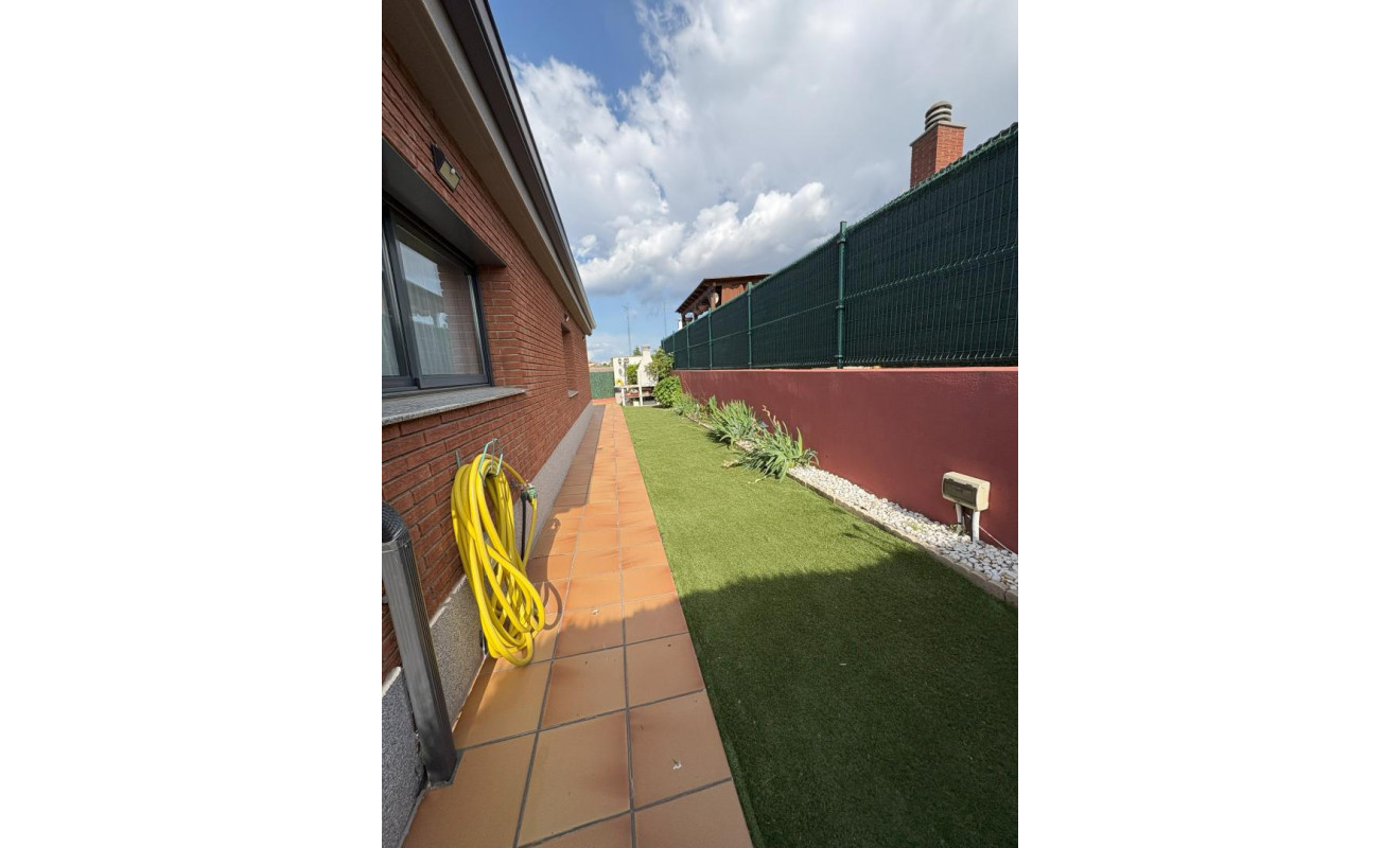 Resale - Villa - Masquefa