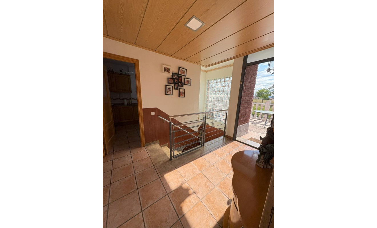 Resale - Villa - Masquefa