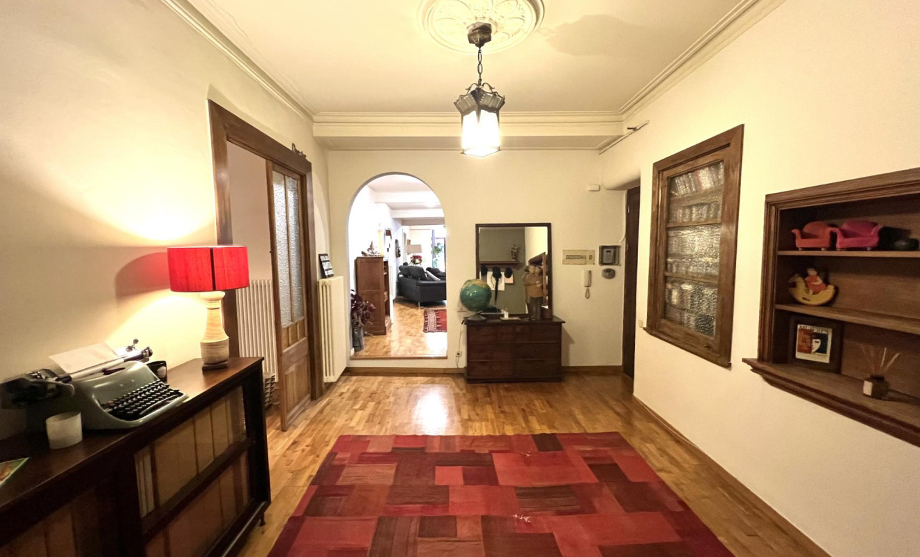 Reventa - Apartamento / piso - Barcelona - Ciutat Vella / Sant Pere