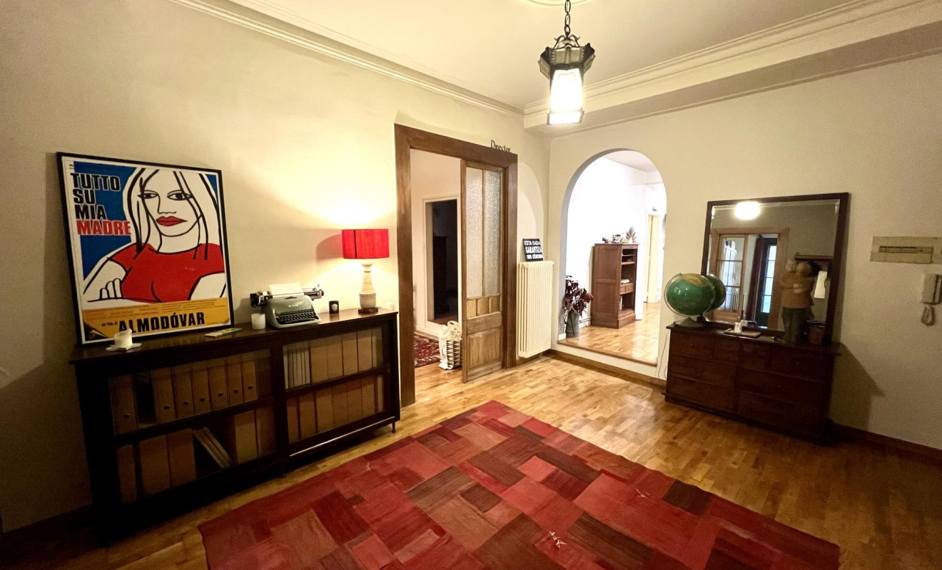 Reventa - Apartamento / piso - Barcelona - Ciutat Vella / Sant Pere