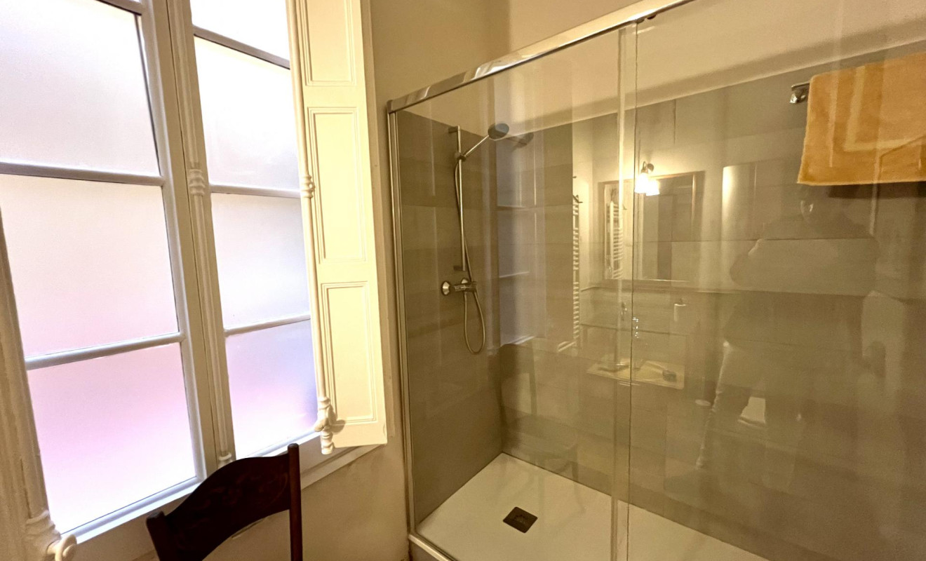Reventa - Apartamento / piso - Barcelona - Ciutat Vella / Sant Pere