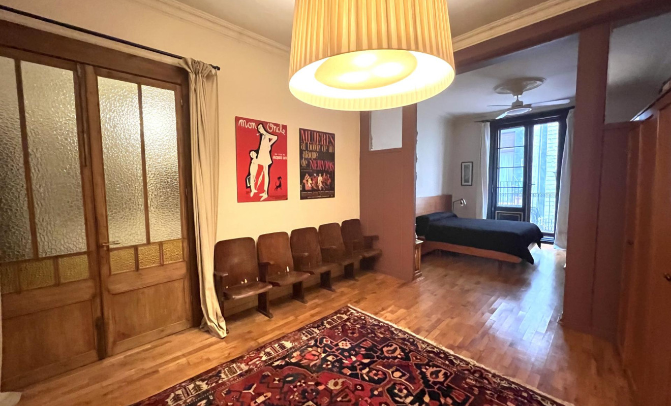 Reventa - Apartamento / piso - Barcelona - Ciutat Vella / Sant Pere