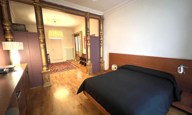 Reventa - Apartamento / piso - Barcelona - Ciutat Vella / Sant Pere