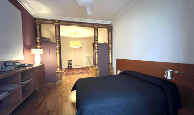 Reventa - Apartamento / piso - Barcelona - Ciutat Vella / Sant Pere