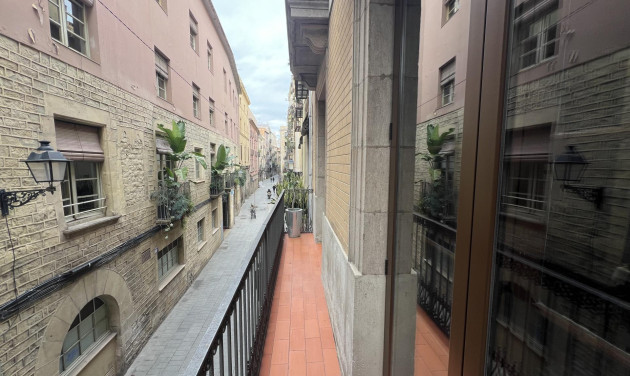 Reventa - Apartamento / piso - Barcelona - Ciutat Vella / Sant Pere