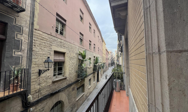 Reventa - Apartamento / piso - Barcelona - Ciutat Vella / Sant Pere