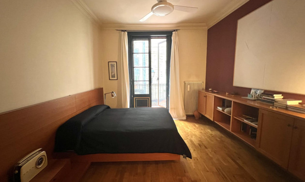 Reventa - Apartamento / piso - Barcelona - Ciutat Vella / Sant Pere
