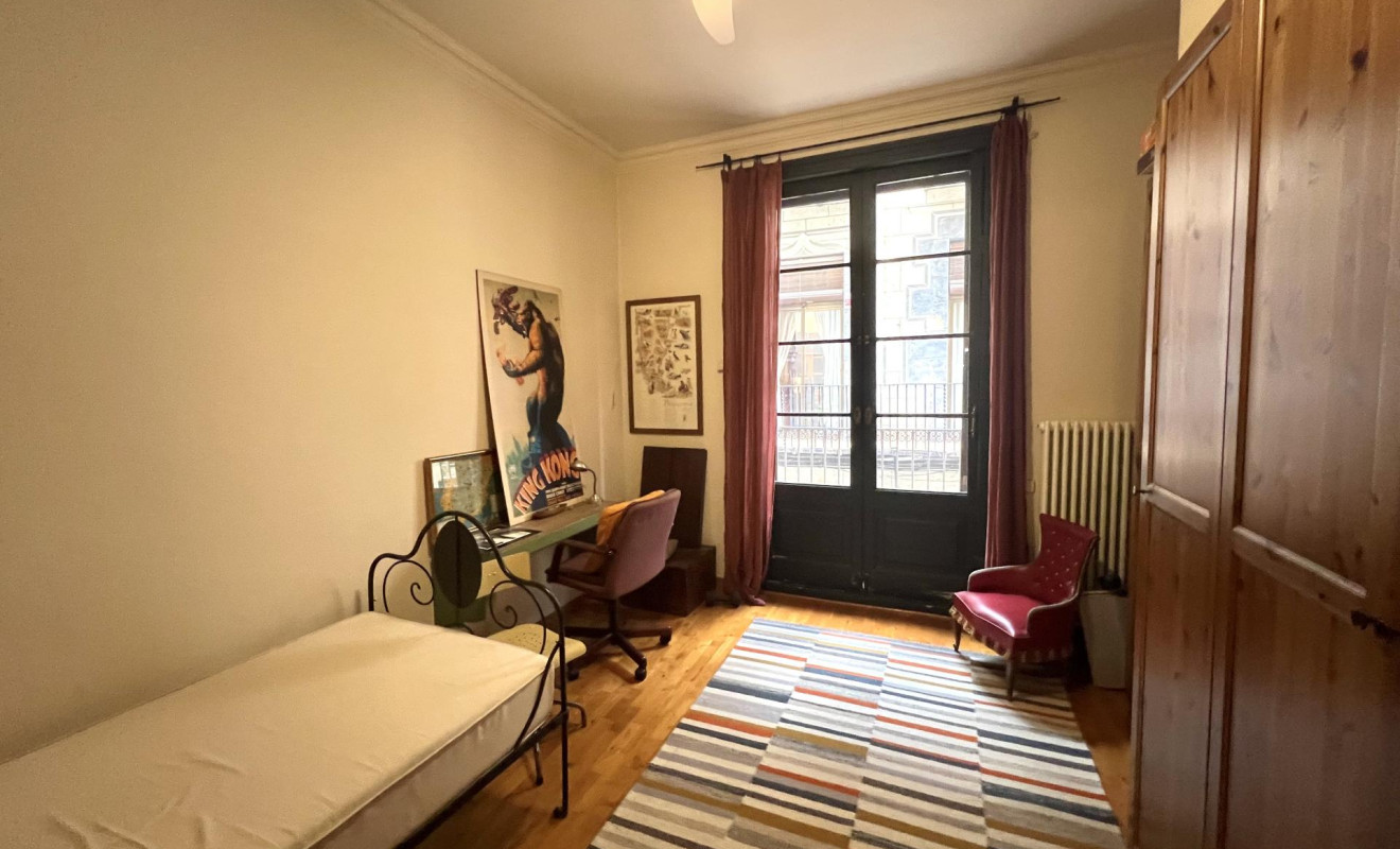 Reventa - Apartamento / piso - Barcelona - Ciutat Vella / Sant Pere