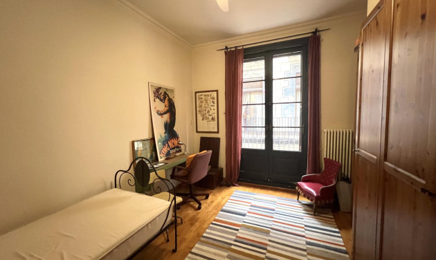 Reventa - Apartamento / piso - Barcelona - Ciutat Vella / Sant Pere