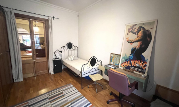 Reventa - Apartamento / piso - Barcelona - Ciutat Vella / Sant Pere