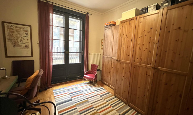 Reventa - Apartamento / piso - Barcelona - Ciutat Vella / Sant Pere