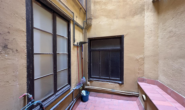 Reventa - Apartamento / piso - Barcelona - Ciutat Vella / Sant Pere