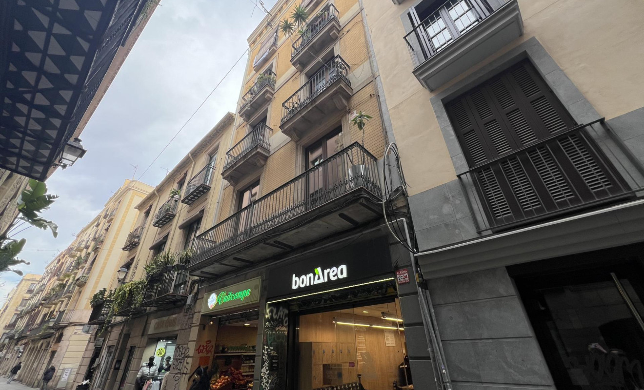 Reventa - Apartamento / piso - Barcelona - Ciutat Vella / Sant Pere
