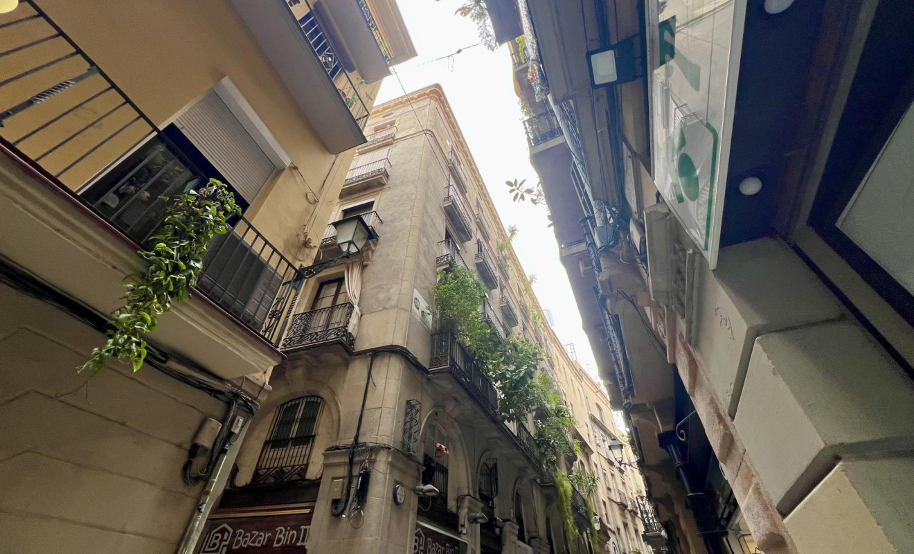 Reventa - Apartamento / piso - Barcelona - Ciutat Vella / Sant Pere