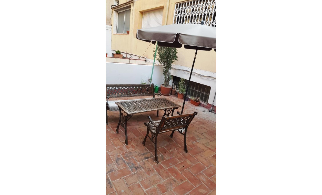 Resale - Bajos con jardin - Barcelona - Horta - Guinardó / El Guinardó
