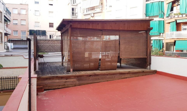 Resale - Bajos con jardin - Barcelona - Horta - Guinardó / El Guinardó